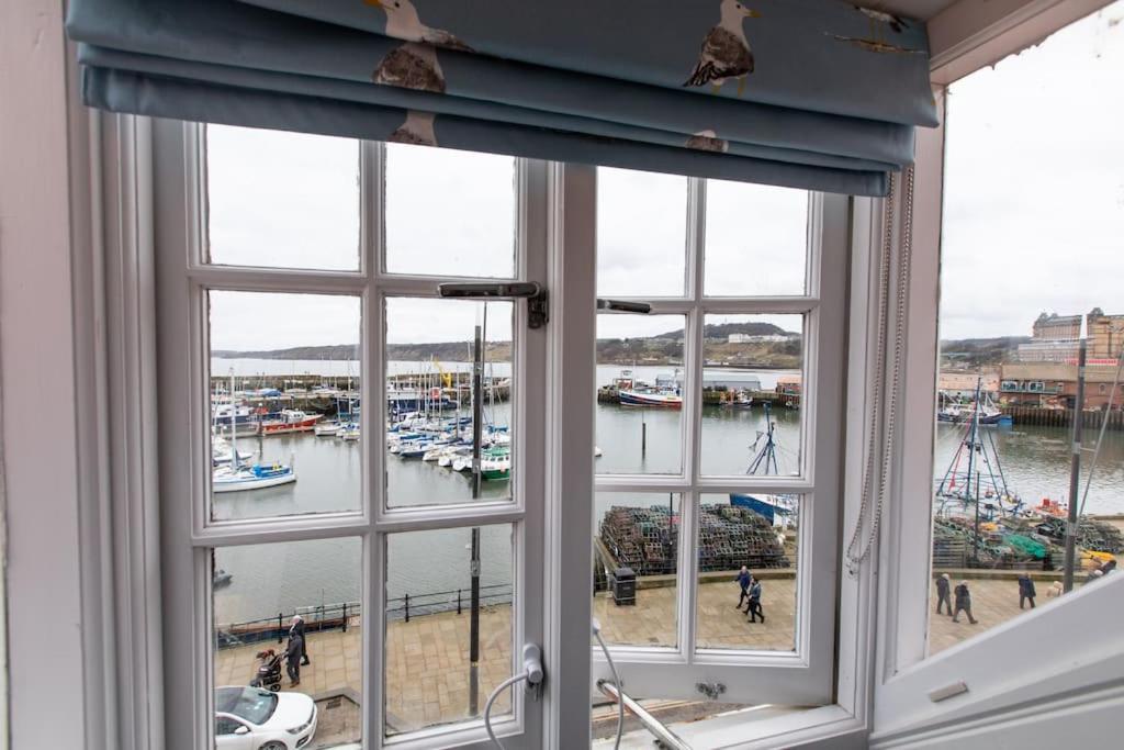Herring Girl House - Harbourside Property, Sleeps 8 *